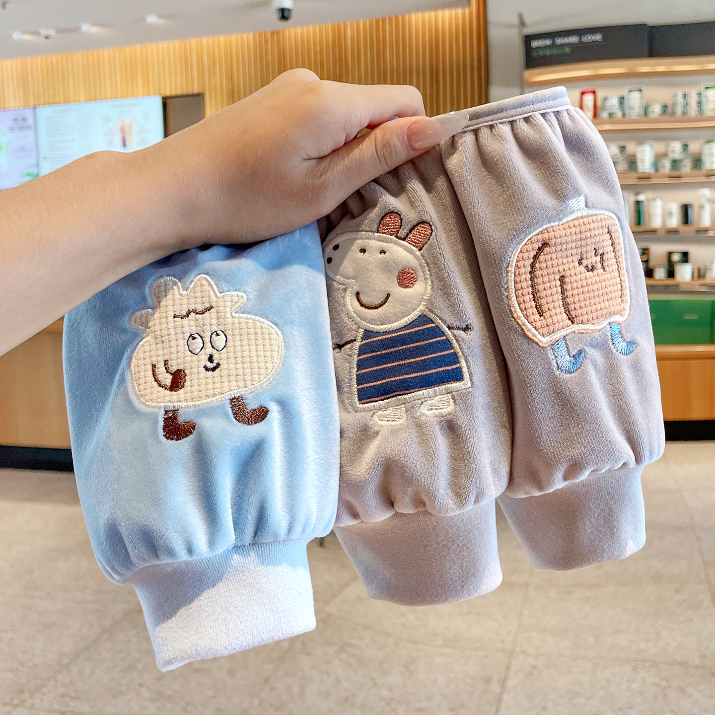 儿童毛绒袖套冬保暖防污