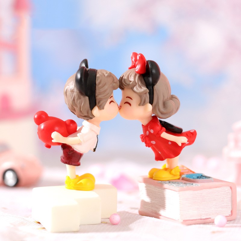 红裙发卡求婚亲嘴情侣生日摆件情人节蛋糕装饰少女心可爱运动帽子