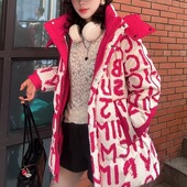 2025冬季 洋气字母印花红色小个子外套 90绒时尚 新款 羽绒服女中长款