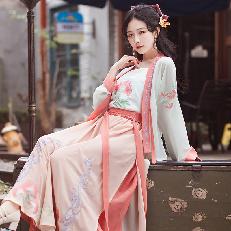 Red sleeve shadow[Ji Qingtang]Hanfu Original Embroidery Pieces of old cloth or rags pasted together Three Embroidery Spring and summer dailyin the Women's clothing/Boutique , Costume/National costume/Stage costumes , Hanfu category - from Buy2taobao.com to provide professional Taobao agent buy service