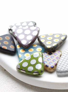 DIY饰品配件串珠散珠捷克玻璃珠进口珠古色古珠三角孔雀珠(CZH17)