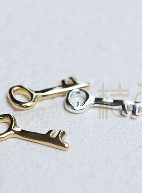 DIY饰品铸造铜配件17*8mm镀厚银镀厚金 吊坠 钥匙(4742C)