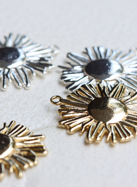 DIY饰品铸造铜配件26*25mm镀厚银镀厚金铜绿吊坠花向日葵(4747C)