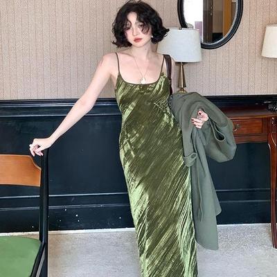 大码女装港风气质显瘦丝绒吊带裙