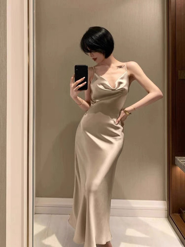 大码女装夏季性感修身吊带连衣裙
