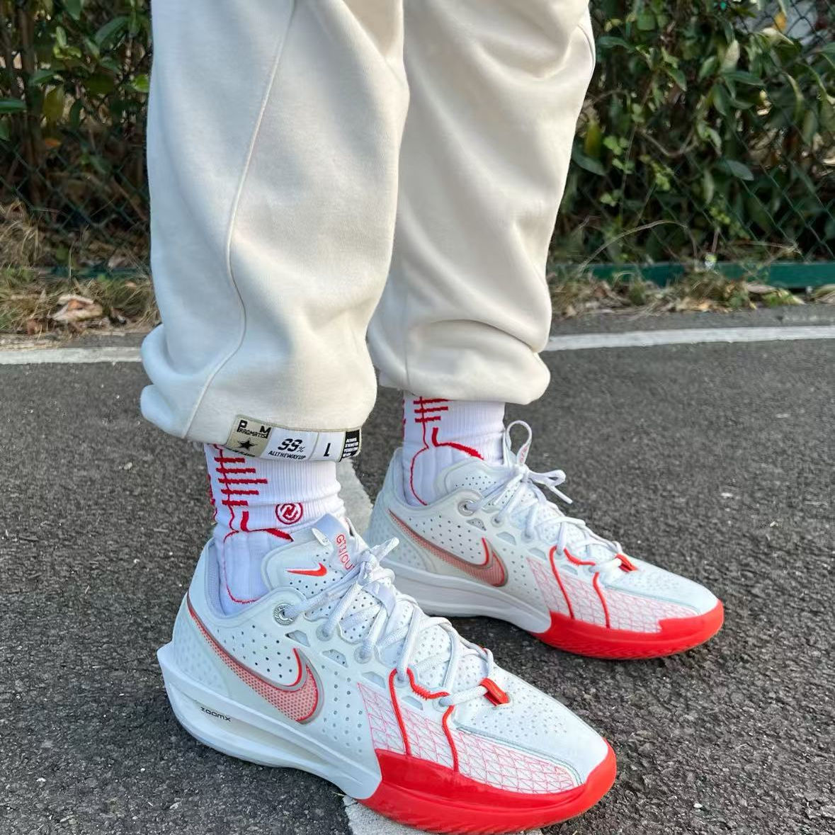 胖飞人体育-Nike广州阿搏仓 Air Zoom G.T. Cut 3 低帮 篮球鞋