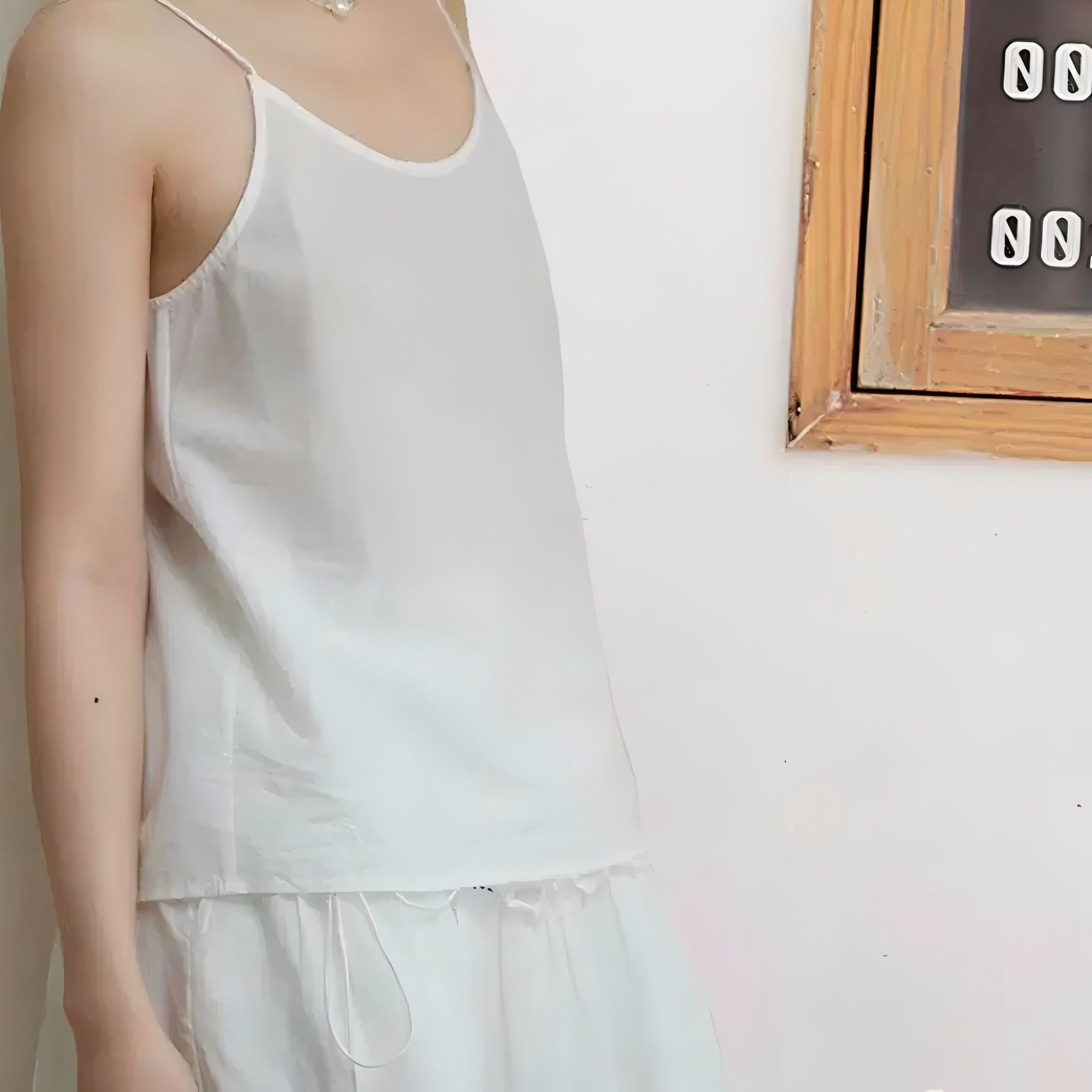 2026年春夏女士新款苎麻短款抹胸吊带显瘦简洁吊带背心简约打底衫