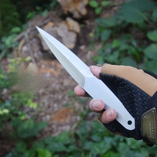 户外小直刀飞镖暗器直旋飞钢针投掷武术飞针飞镖刀子防身暗器154g