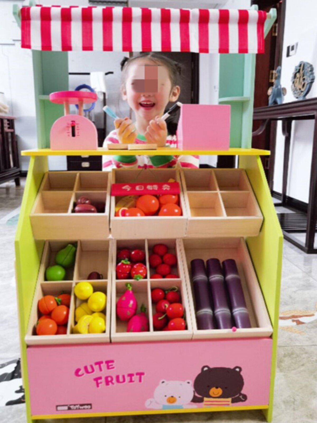 TOYWOO 어린이 나무 놀이 집 장난감 주방 요리 소년과 소녀 시뮬레이션 판매 마구간 과일 및 야채 마구간