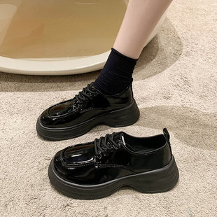 英伦风系带小皮鞋 百搭松糕厚底漆皮jk制服单鞋 新款 女款 2025年春季