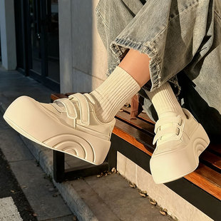 松糕厚底魔术贴小白鞋女2026新款丑萌大头鞋增高显瘦百搭休闲板鞋