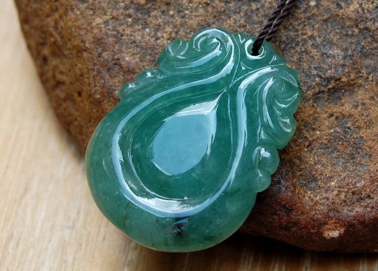 钱塘邮社  翡翠a货 冰种 双龙护珠 挂件 送证