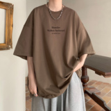 灰褐色