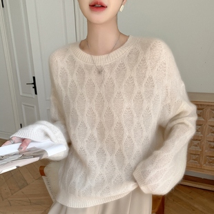 温柔风桑蚕丝山羊绒衫女圆领套头扭花针织衫春季新款慵懒打底毛衣