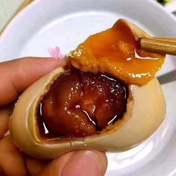 雄安正宗咸鸭蛋烤鸭蛋白洋淀特产海鸭蛋五香红心流油20枚60-70克