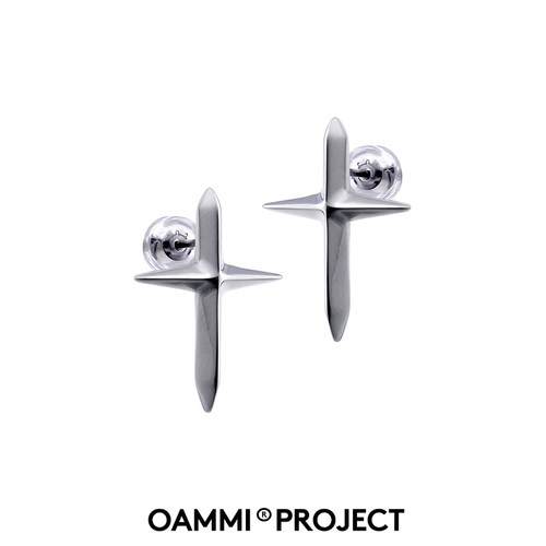 oammi钛钢无性别情侣十字架耳钉