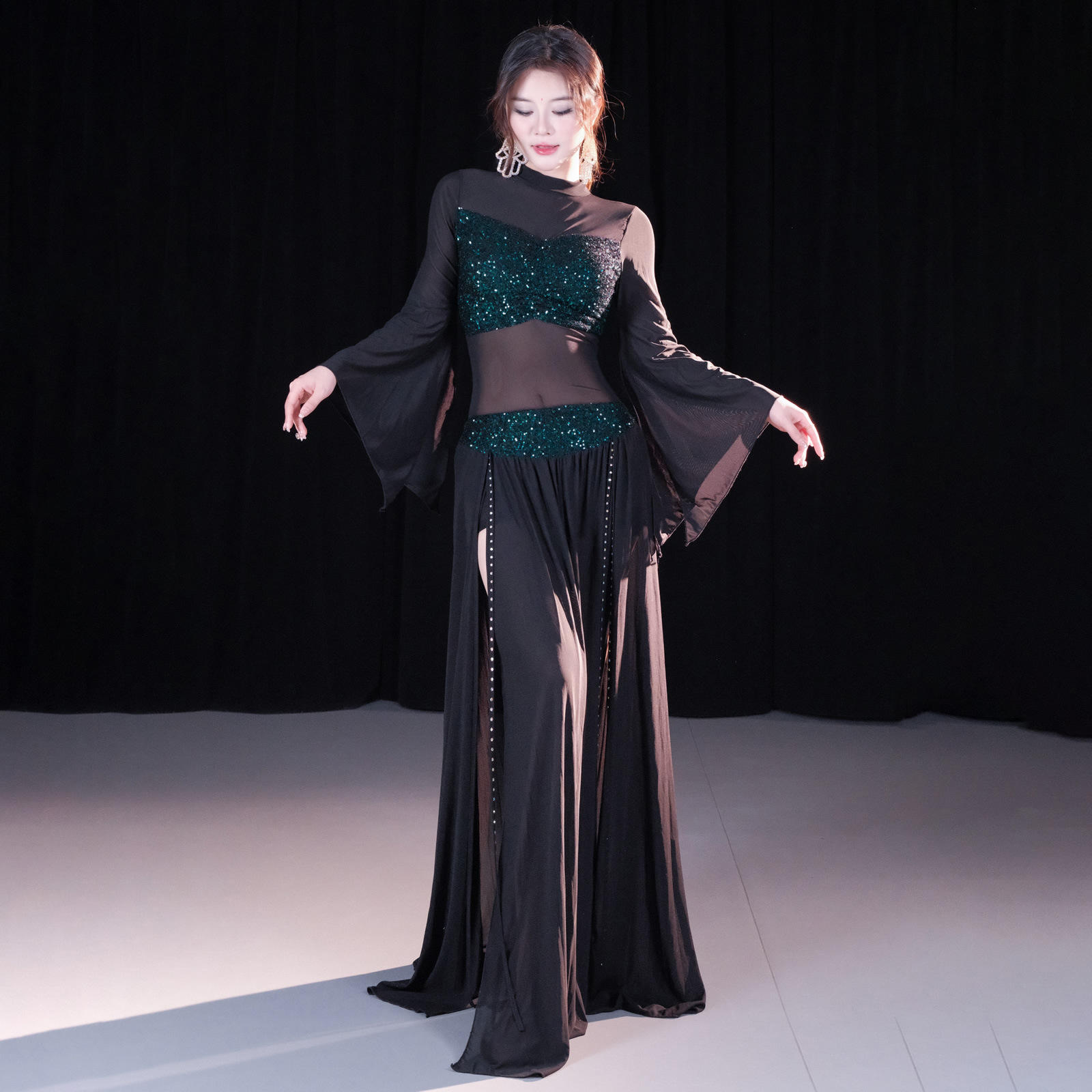 舞娘肚皮舞新款套装简约飘逸网纱