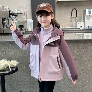女童外套秋冬款2025新款儿童冲锋衣三合一可拆卸女孩冬天保暖衣服