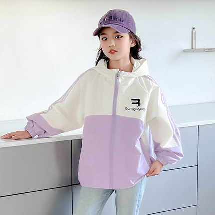 女童外套春秋款2026新款洋气儿童春季拼色冲锋衣大童薄款连帽风衣