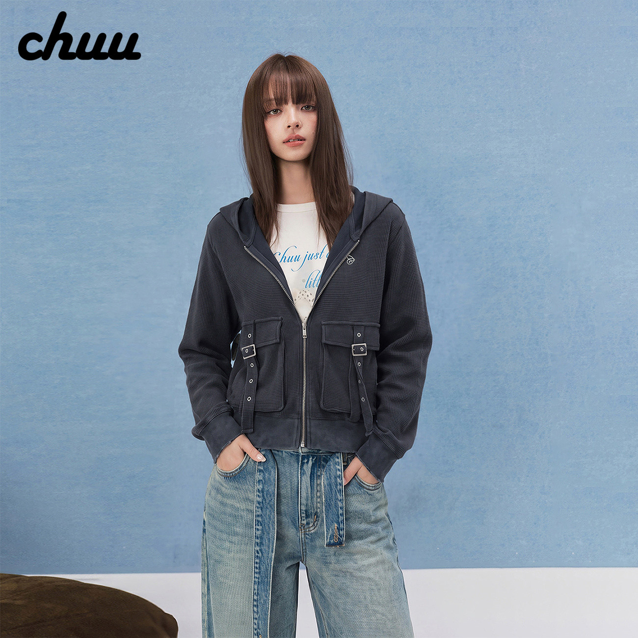 CHUU连帽卫衣外套女2026秋季新品字母绣花做旧磨破口袋长袖棒球衫