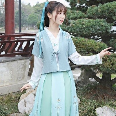 日常斜襟仙女服清新淡雅毕业古装
