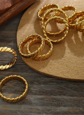 法式ins冷淡风轻奢时尚款几何素圈戒指 钛钢镀18K真金复古手饰品