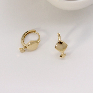 耳环光面素金风 菱形款 韩国流行纯14K黄金Au585简约秀气款 24年新款