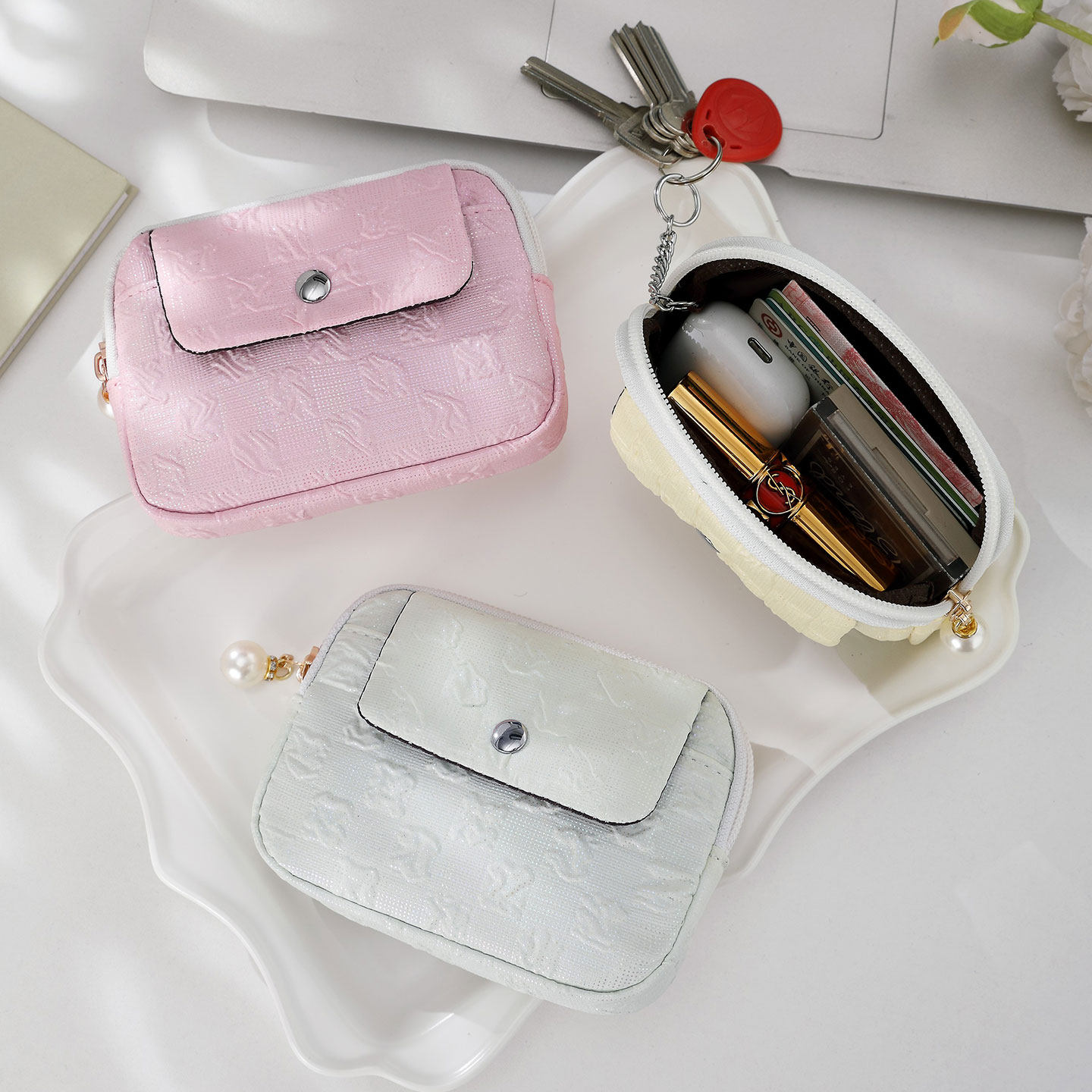 新款浮雕花纹零钱包女士时尚轻奢小巧钥匙环扣硬币包拉链短款钱包