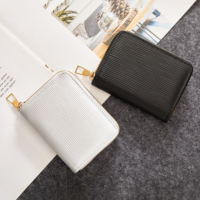 轻奢风简约卡包女式2026新款多卡位证件包复古拉链钱包驾驶证卡套