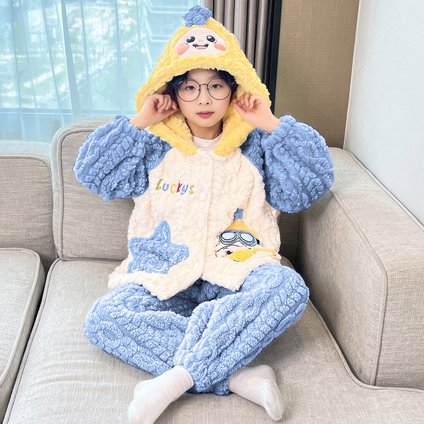 女童秋冬款珊瑚绒外穿冬季儿童女孩套装加厚小熊法兰绒初中生睡衣