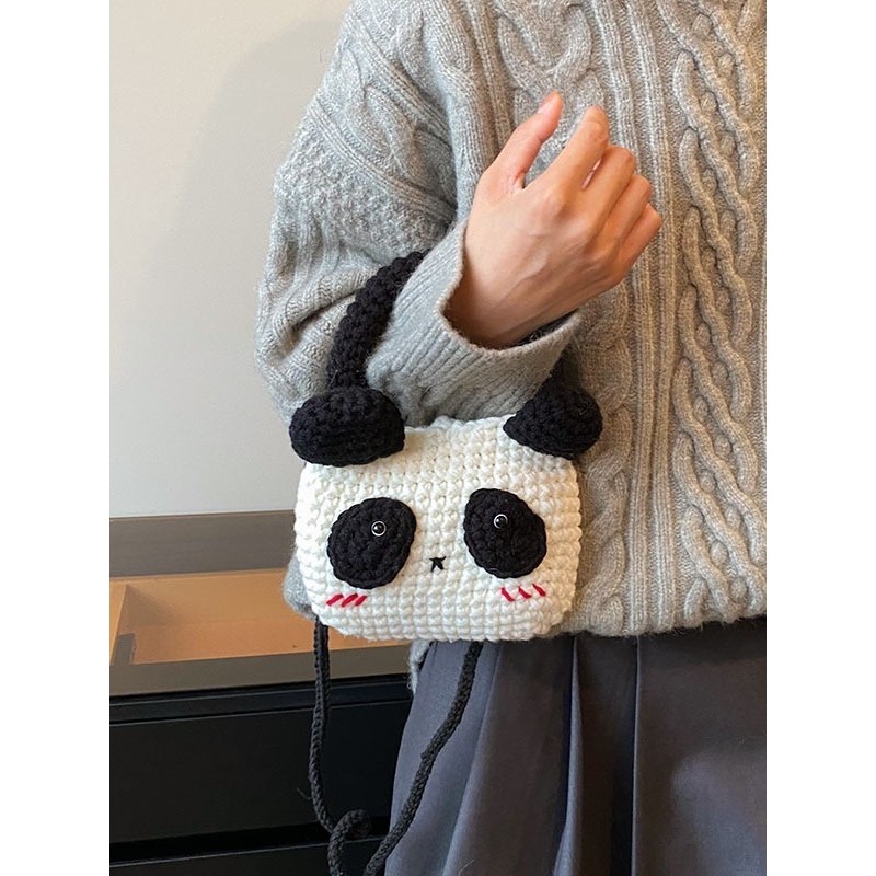 进口手工钩针成品熊猫手机包女士可爱卡通手机袋毛线编织零钱包斜,服饰配件/皮带/帽子/围巾,DIY编织材料包,淘宝优惠券,粉丝福利购,淘宝优惠卷