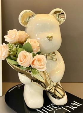 创意网红暴力熊熊捧花熊酒柜玄关卧室电视柜陶瓷摆件家居潮玩客厅