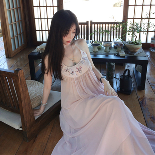 熊熊【温婉美人】原创新中式花卉刺绣流苏吊坠露背长裙连衣裙