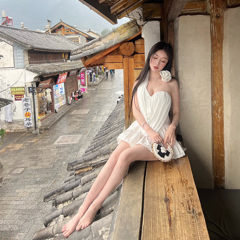 bear熊熊屋【心动尤莉】纯欲天花板鱼骨针织网纱挂脖花朵上衣女夏,女装/女士精品,蕾丝衫/雪纺衫,淘宝优惠券,粉丝福利购,淘宝优惠卷