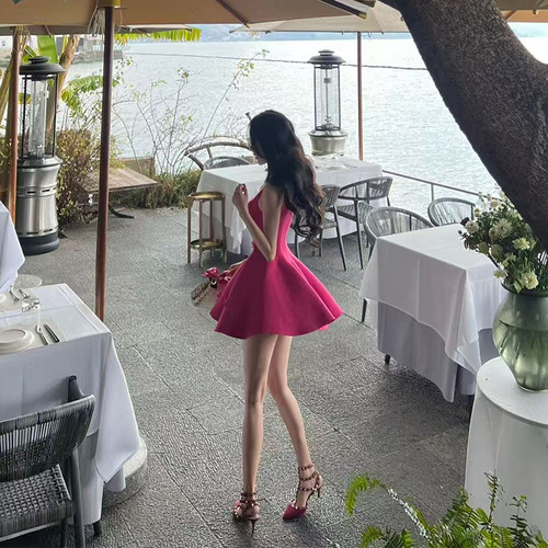 bear熊熊屋【夏季佛洛伊德】贝微微穿搭 显白伞摆千金连衣裙女夏