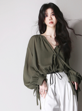 C85垂感显瘦复古温柔墨绿显白系带宽松欧美简约灯笼长袖打结衬衫