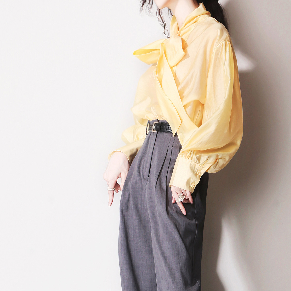 G11巨显白珠光质感半透视大蝴蝶结飘带灯笼袖复古欧美风长袖衬衫