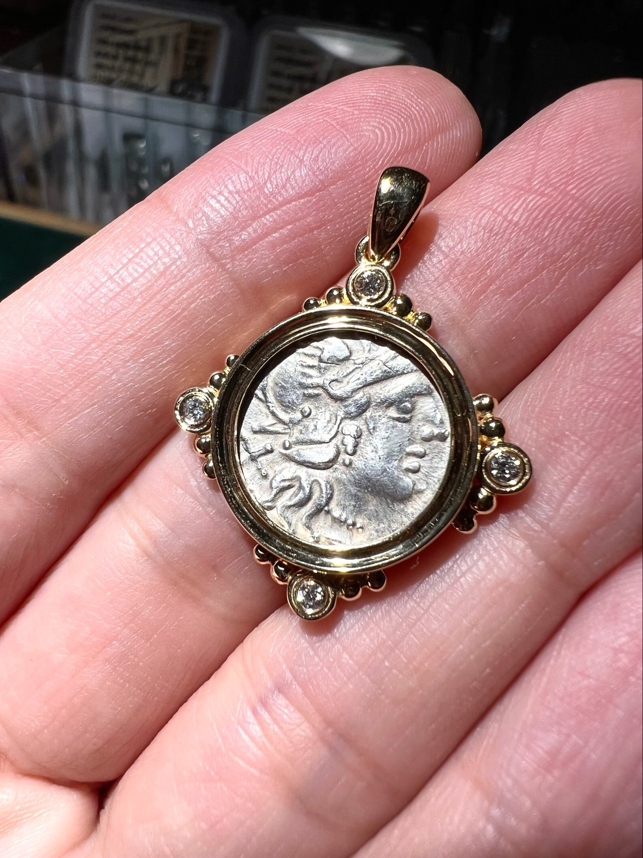 客订欣赏～罗马女神古币吊坠 18k金古币吊坠 稀少版罗马女神银币
