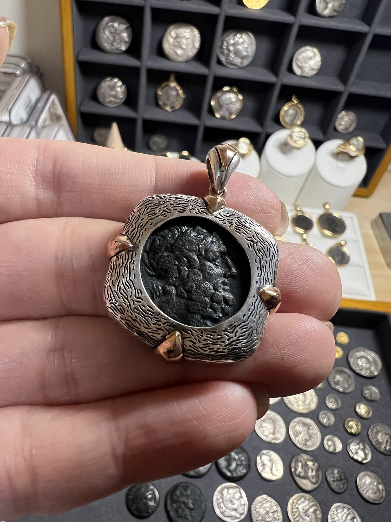 客订欣赏 古希腊宙斯古币 射手座守护神 18k金925银古币吊坠