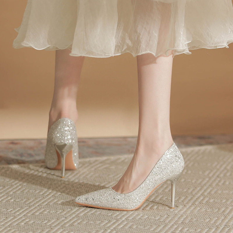 香槟金银色婚鞋女2025新款秋冬细跟设计感小众婚鞋婚纱两穿高跟鞋