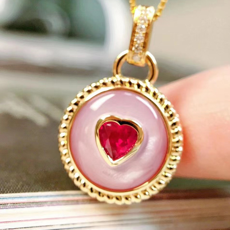 28克拉天然粉贝母红宝石吊坠浅金色彩色宝石吊坠