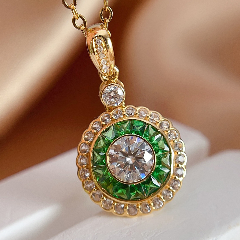 宝创集18k金天然沙弗莱钻石白蓝宝组合满镶圆形圆盘吊坠