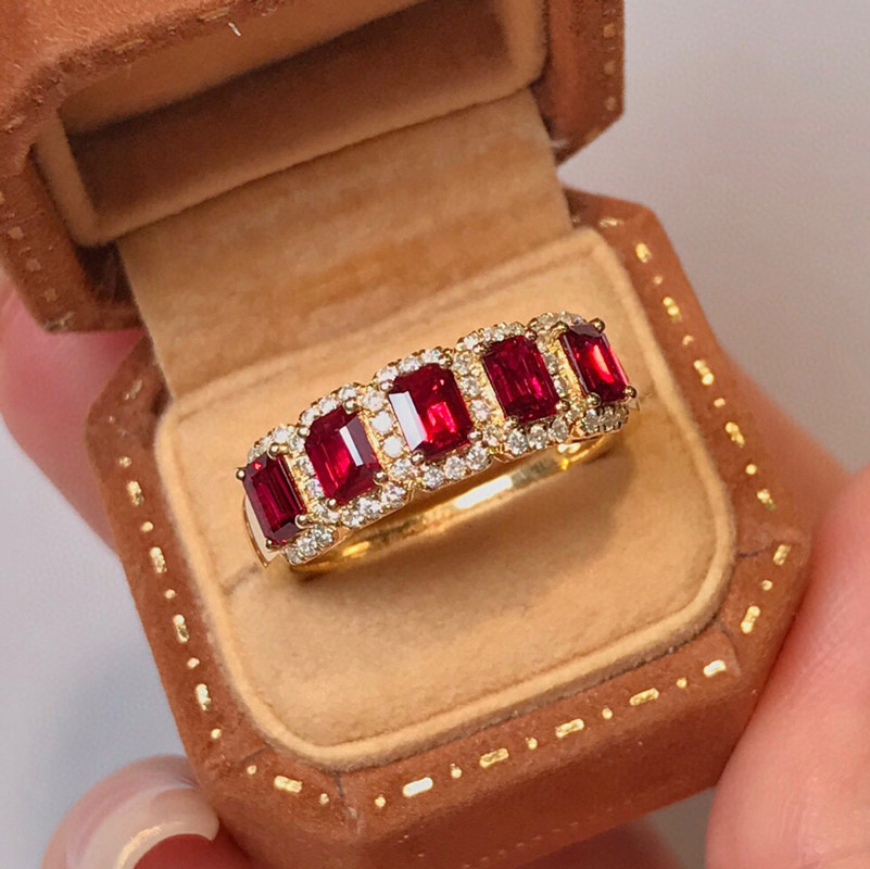 宝创集18K金镶嵌1.4克拉天然无烧鸽血红宝石戒指真钻石彩宝排戒女