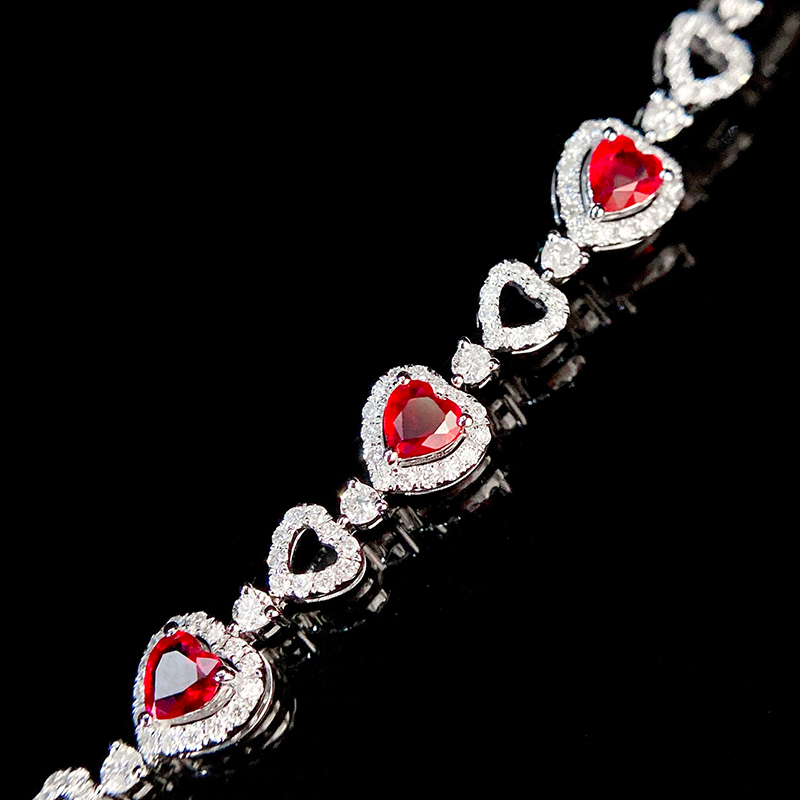 宝创集18K金镶2.56克拉天然鸽血红宝石手链爱心形切割浪漫真钻石