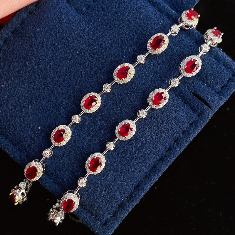 宝创集18K金镶嵌天然1.32克拉鸽血红宝石手链满圈钻石手镯椭圆形