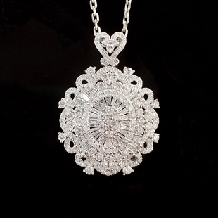 宝创集1.35克拉天然钻石吊坠18K白金群镶梯t方毛衣链坠锁骨项链女