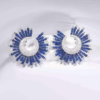 宝创集42.36克拉素面蓝宝石耳环18k金4.51克拉钻石意大利风设计