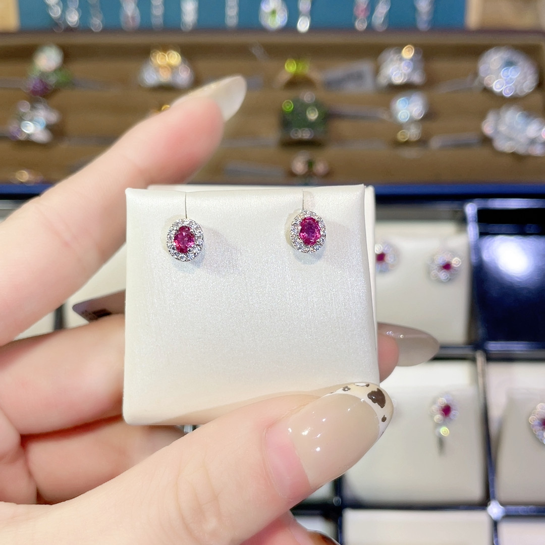 0.45克拉天然红宝石耳饰,珠宝/钻石/翡翠,耳饰,淘宝优惠券,粉丝福利购,淘宝优惠卷