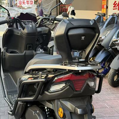 豪爵ADX125尾箱版改装后靠背