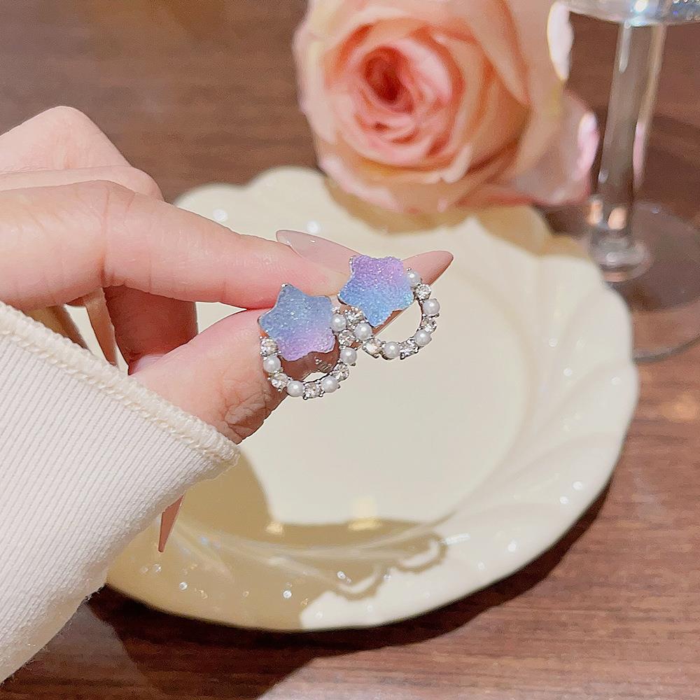 银针甜美渐变色五角星珍珠耳钉女百搭可爱耳饰秋冬高级感时尚耳环